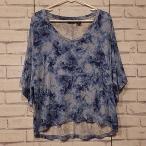 Tahari Women's Size M Knit Top Blue Short Sleeve V-Neck